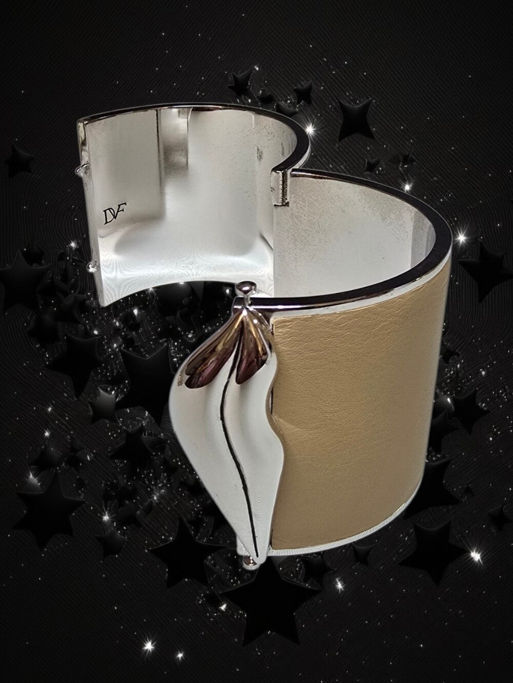 Diane von Furstenberg Leather Embossed Frankie Wide Hinged Bangle Bracelet - Picture 7 of 9
